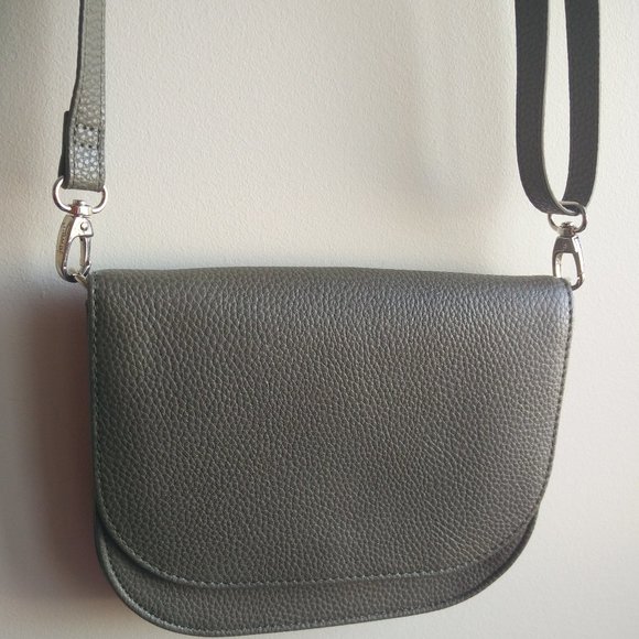 Jewell Thirty-one Crossbody Bag - Picture 2 of 11